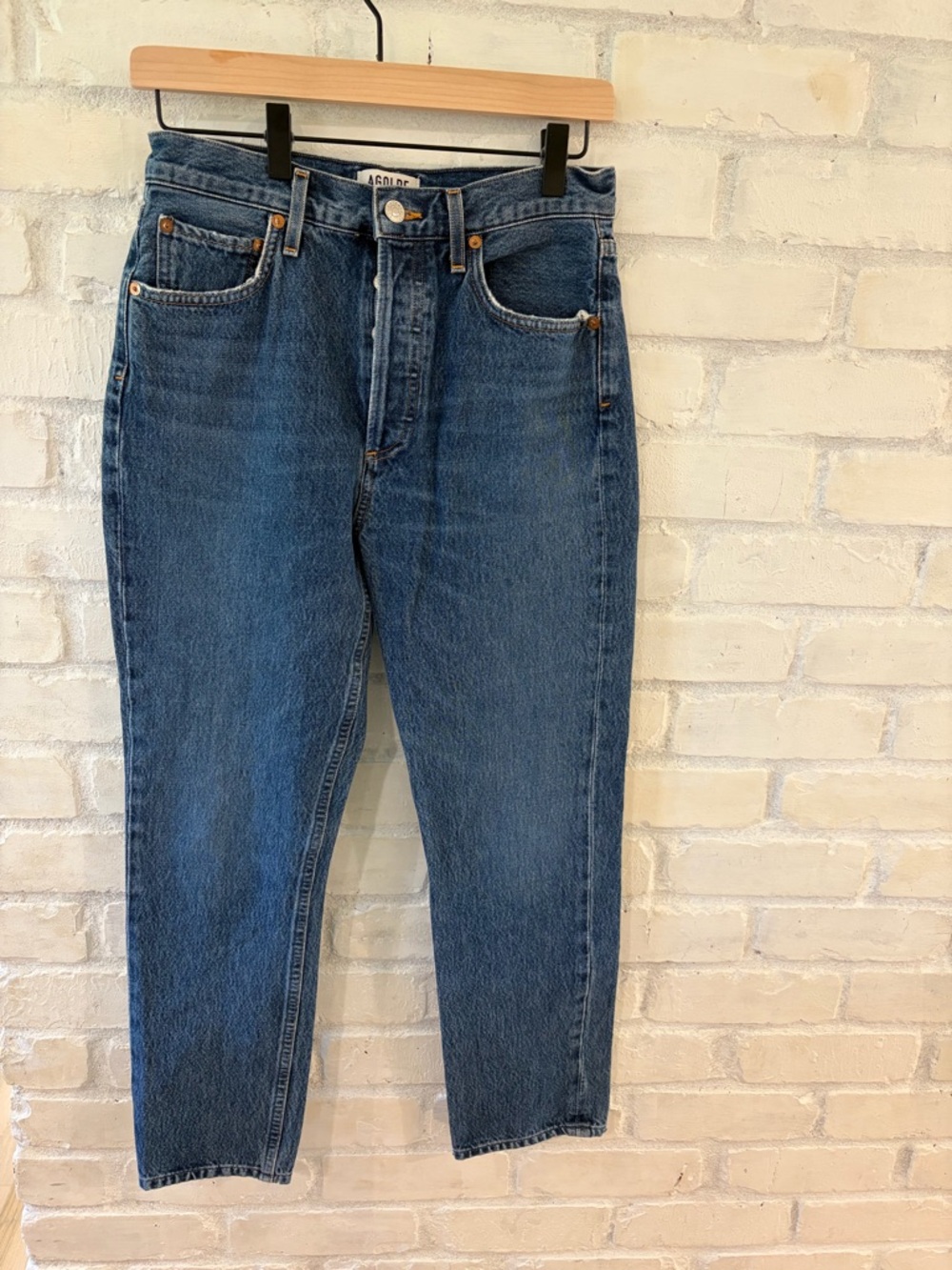 Agolde Medium-Dark Blue High-Rise Straight Leg Jeans
(B2)